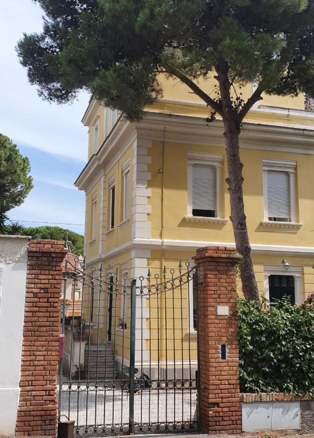 Suite La Marinella Localita Caccia Riserva Santa Marinella Bagian luar foto