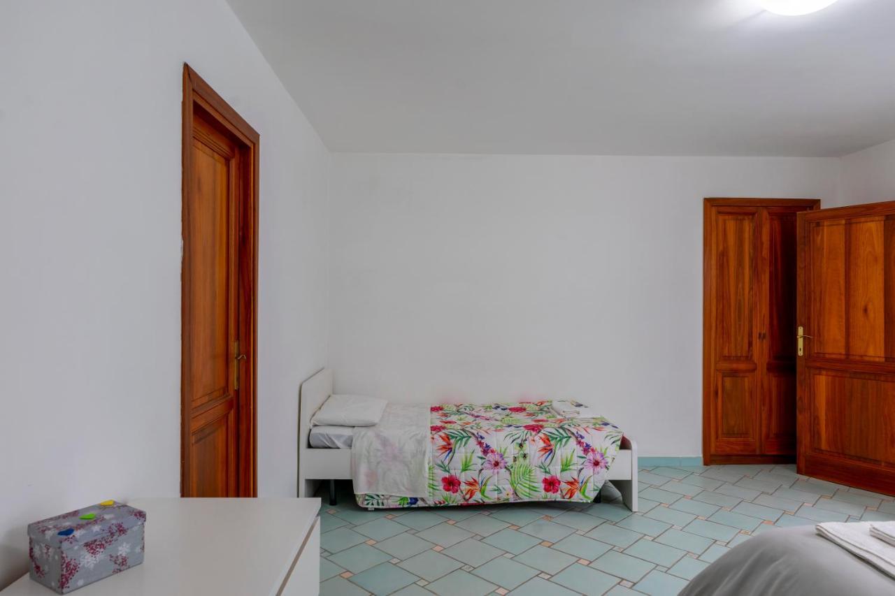 Suite La Marinella Localita Caccia Riserva Santa Marinella Bagian luar foto